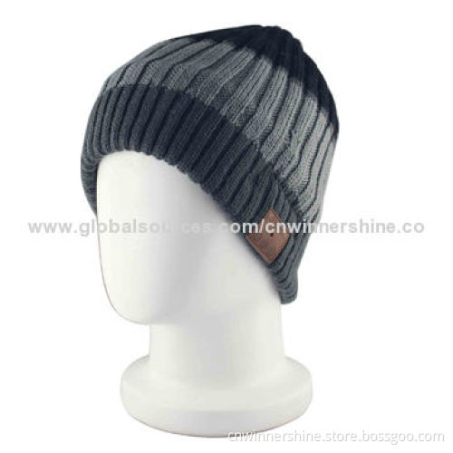 Men's Beanie Gat with Built-in Stereo Bluetooth Speaker Beanie Headphone and Handsfree Talking